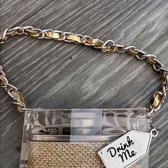 Mini Gold Flask - Picture 3 of 4